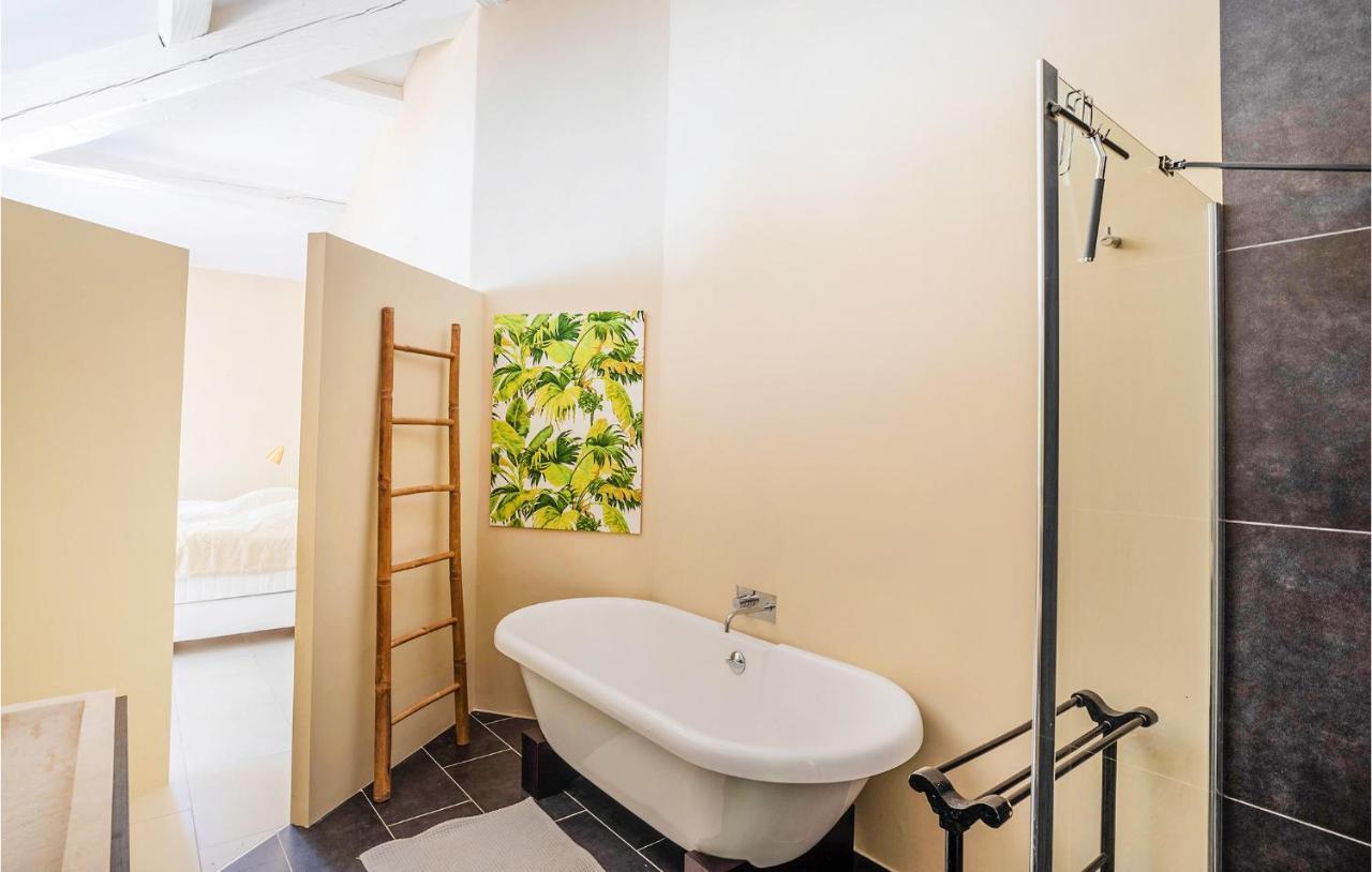6 Bedroom Pet Friendly Home In Carcès エクステリア 写真