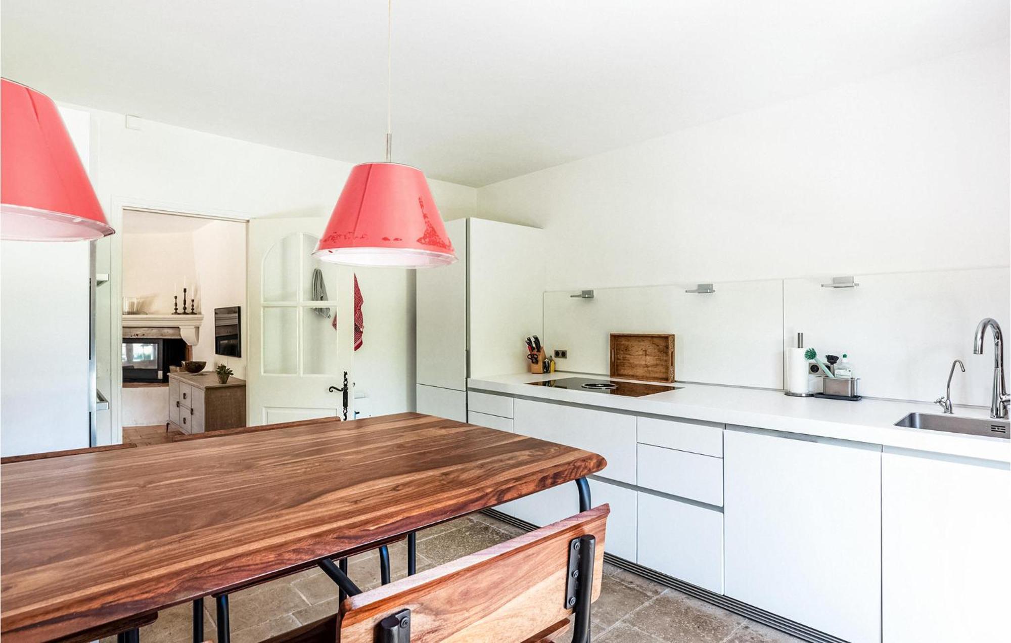 6 Bedroom Pet Friendly Home In Carcès エクステリア 写真