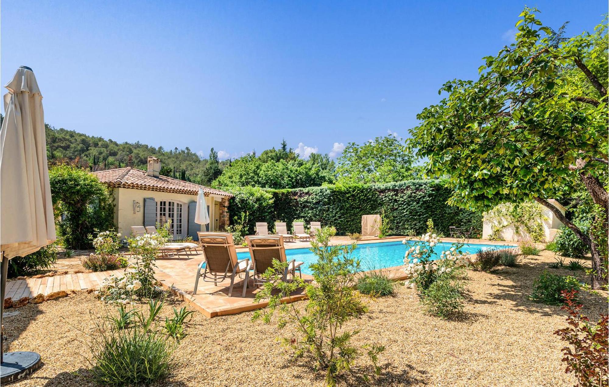 6 Bedroom Pet Friendly Home In Carcès エクステリア 写真