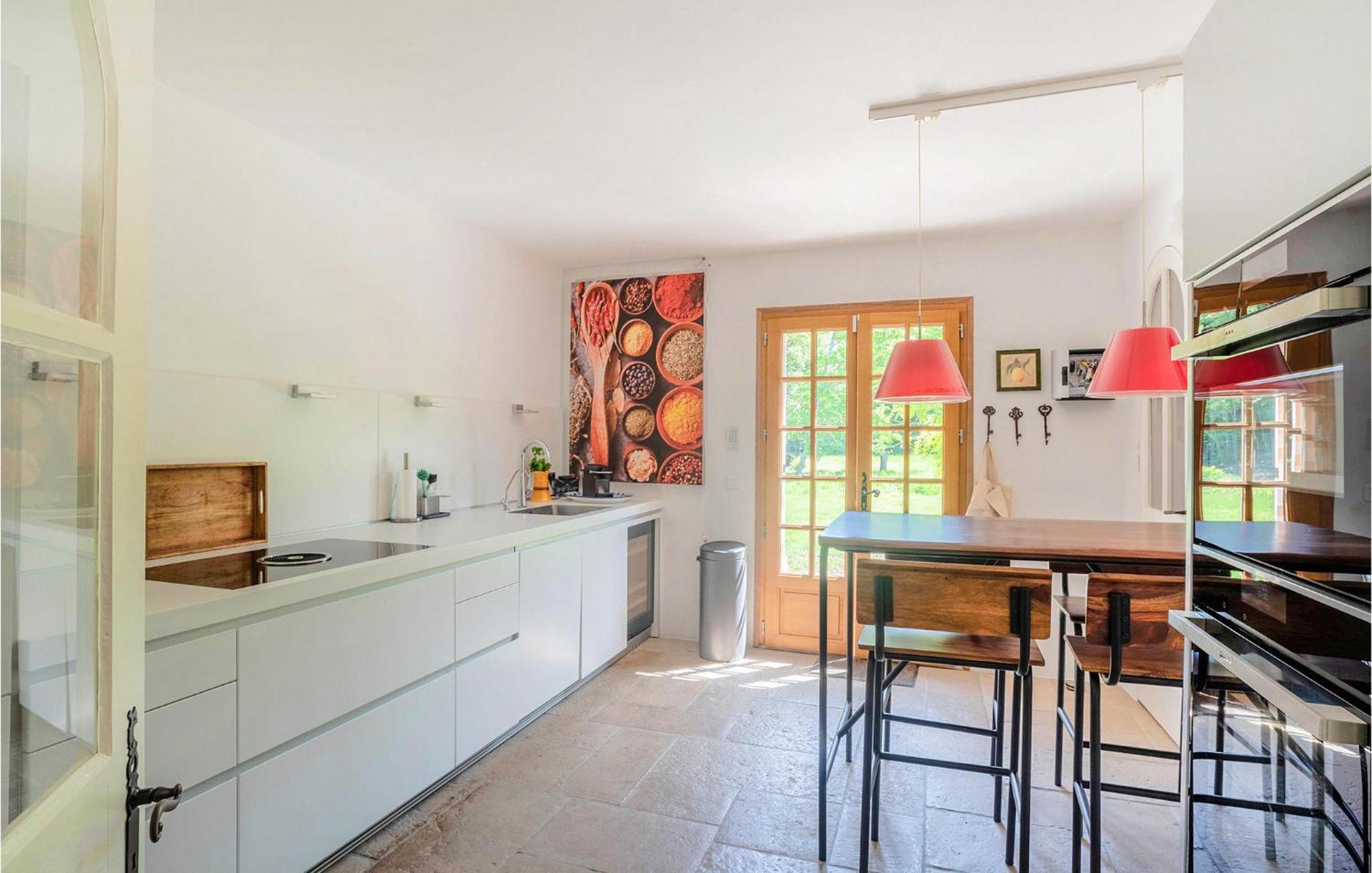 6 Bedroom Pet Friendly Home In Carcès エクステリア 写真