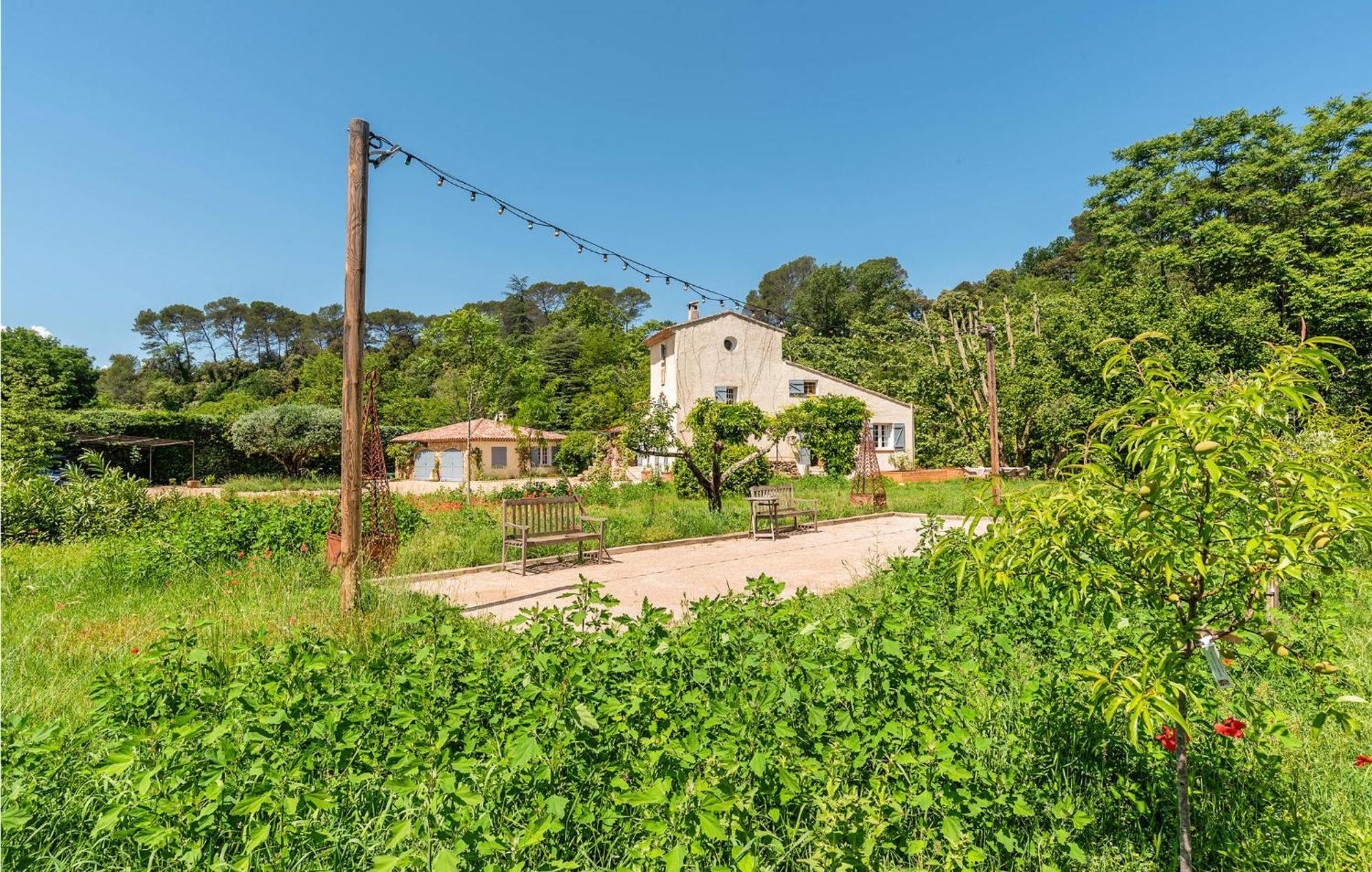 6 Bedroom Pet Friendly Home In Carcès エクステリア 写真